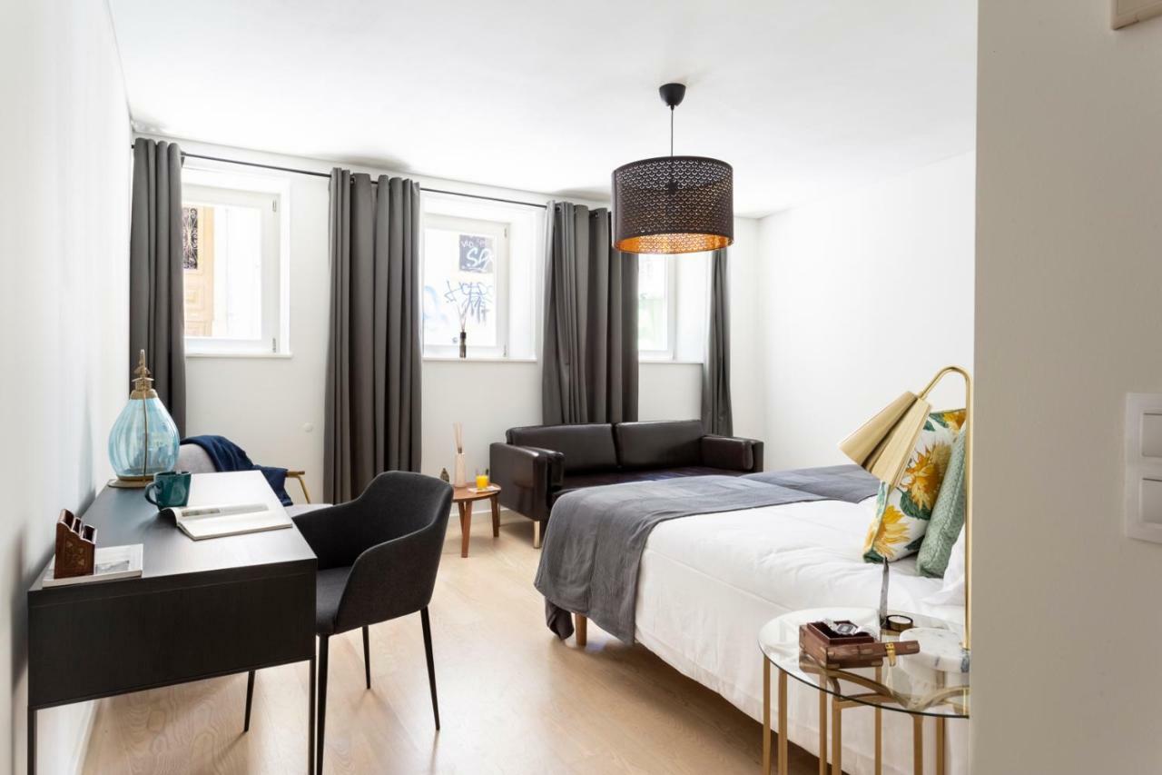 Altido Bright And Elegant 1br With Workspace And Huge Terrace In Pena, Close By Viewpoint * Lisbon