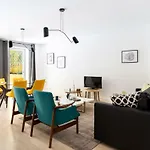 ALTIDO Modern Terrace